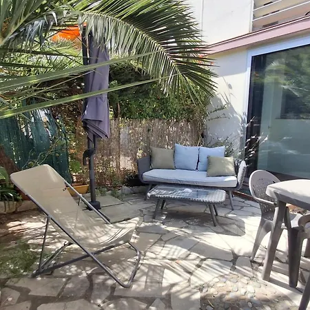 Les Palmiers Apartmán